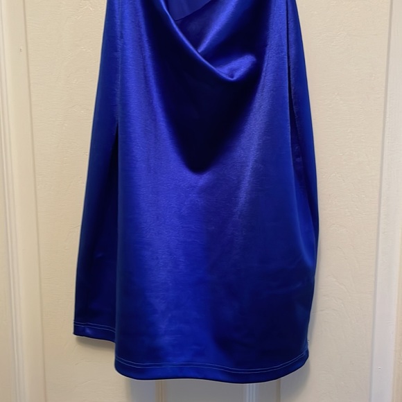 Sexy Windsor Dress 💙💙💙 - Picture 3 of 8